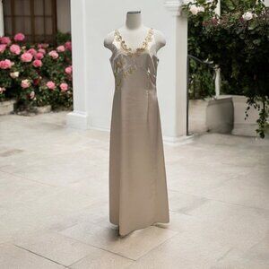 Elegant Gina Bacconi Satin Gown 10 Gold Floral Embroidery Formal HOCO Luxurious
